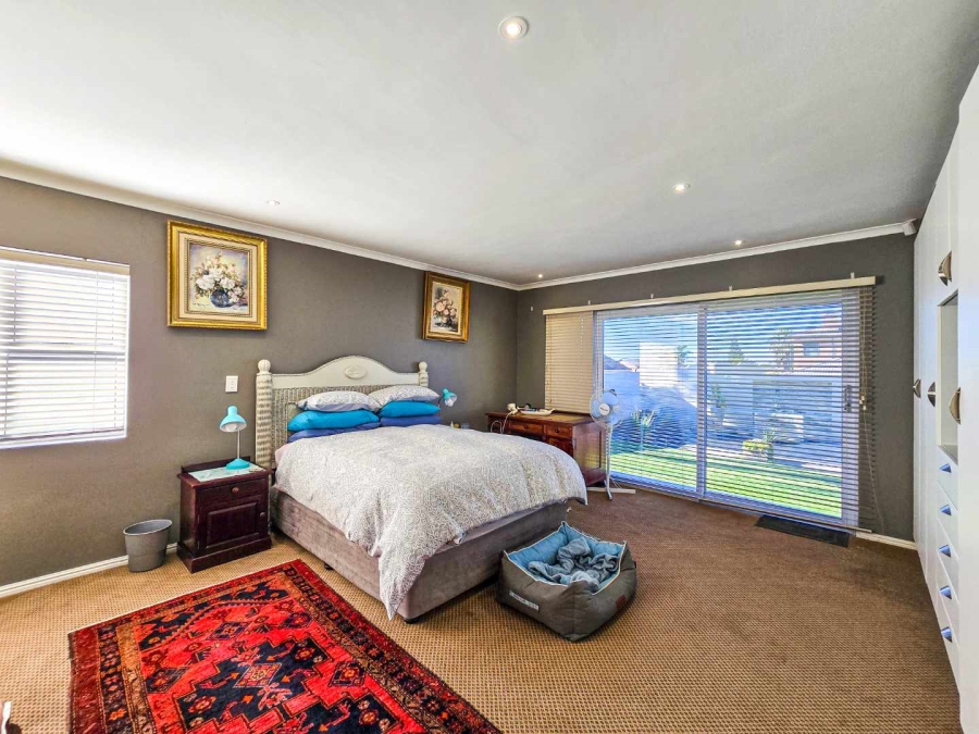 3 Bedroom Property for Sale in Stilbaai Wes Western Cape